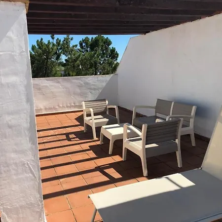 Estupendo Piso Con Piscina, Padel, Tenis Y Golf