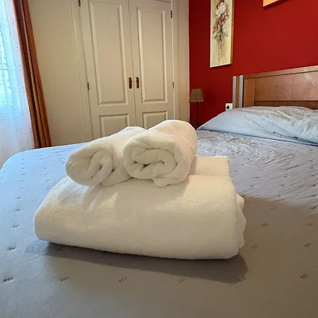 Estupendo Piso Con Piscina, Padel, Tenis Y Golf